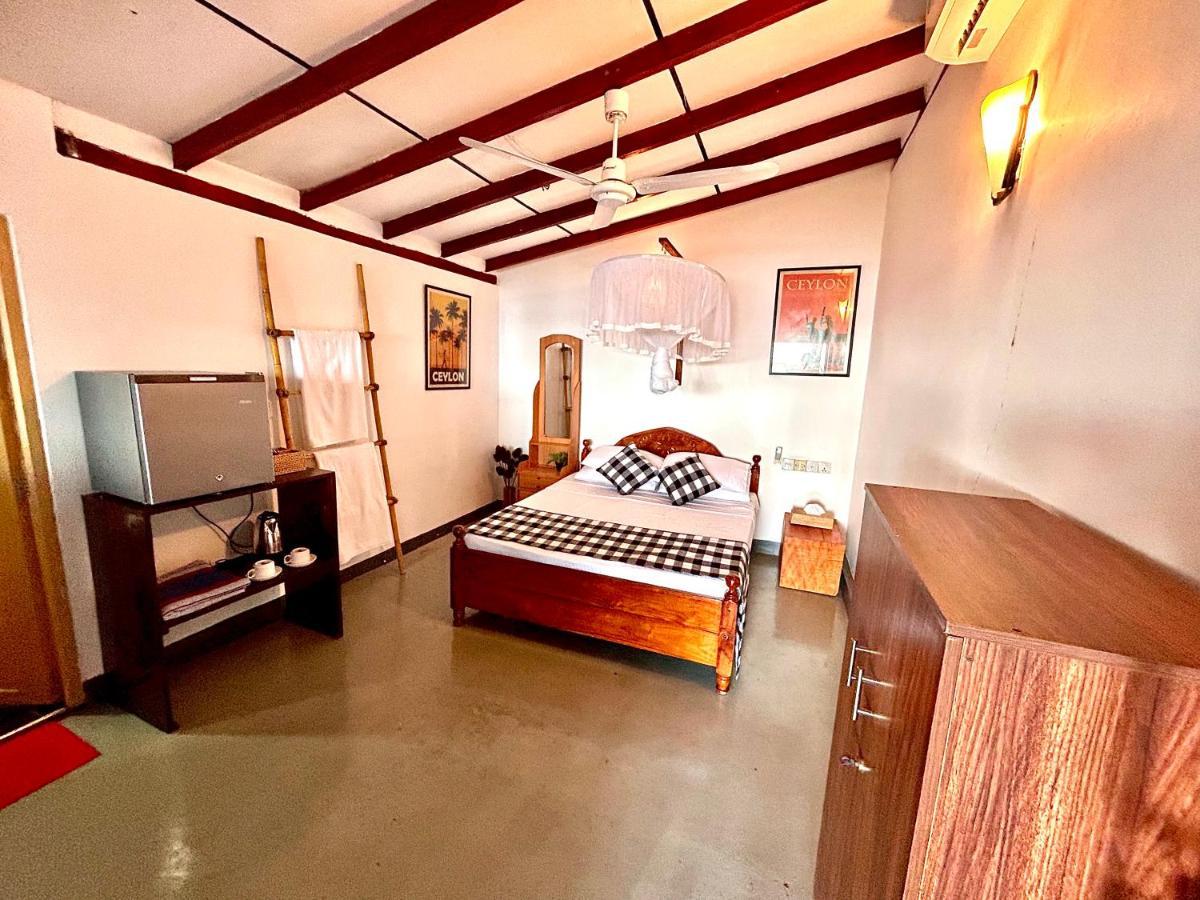 Kenno'S Korner Hotel Weligama Kültér fotó