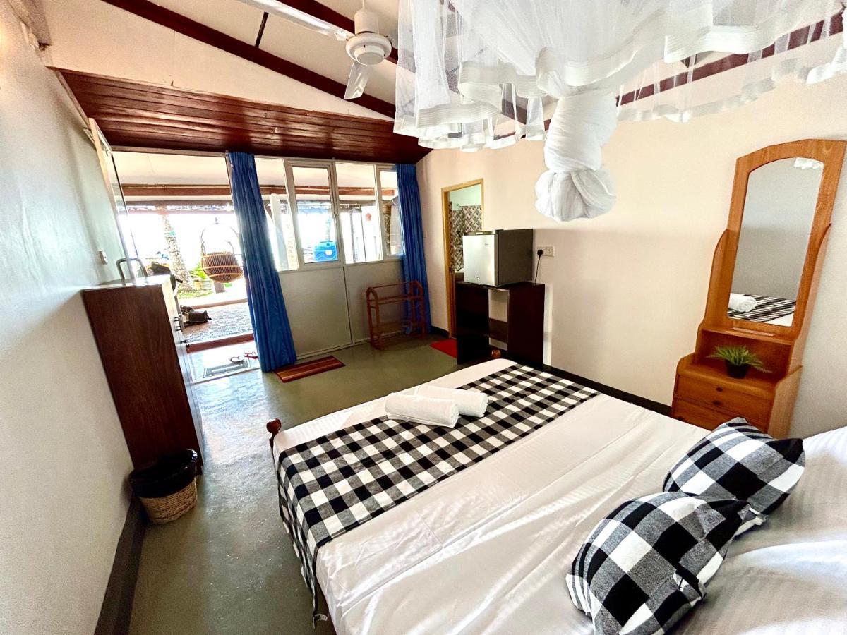 Kenno'S Korner Hotel Weligama Kültér fotó